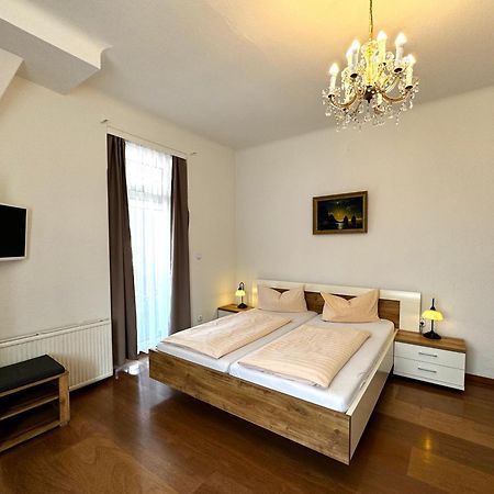 Hotel Zu Den Linden Drezda Kültér fotó